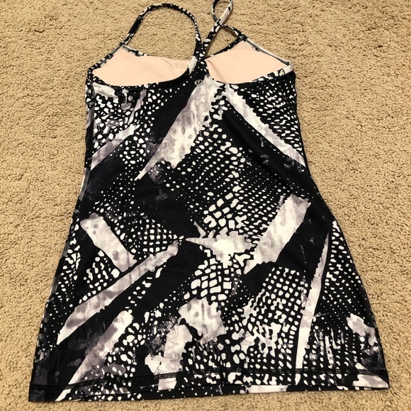 lululemon workout tank - Picture 2 of 2